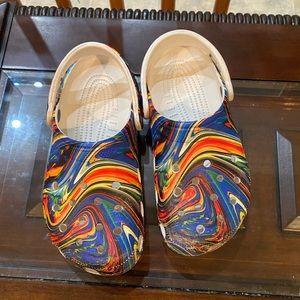 Swirl Crocs